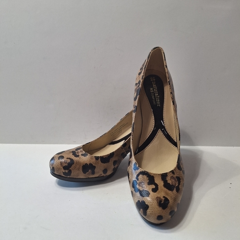 Naturalizer Black Tan Animal Print Mobwife Lennox Faux Leather Pump Heels Size 7